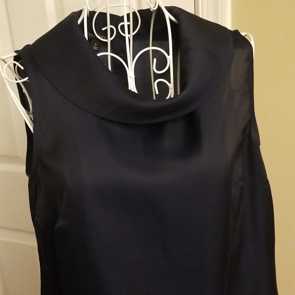 Dark Navy Talbots top - Picture 2 of 7